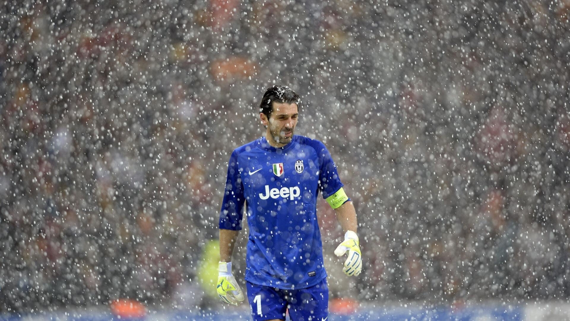 澳大利亚袋鼠队的长传球战术：打破对手防线的秘密武器，澳大利亚袋鼠比赛